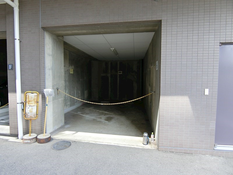 アイルサイドテラス 駐車場