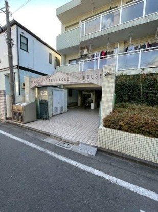 目白テラスドハウス エントランス