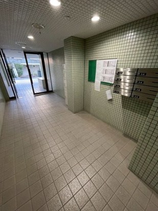 目白テラスドハウス ロビー