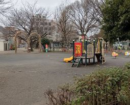 シャリエ椎名町 公園