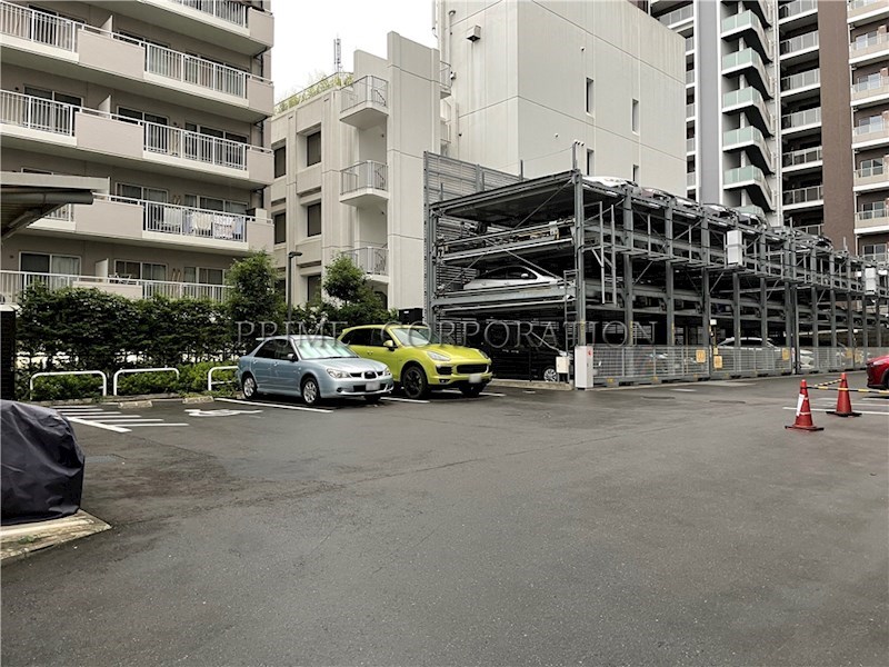 BLESS宮崎台 駐車場