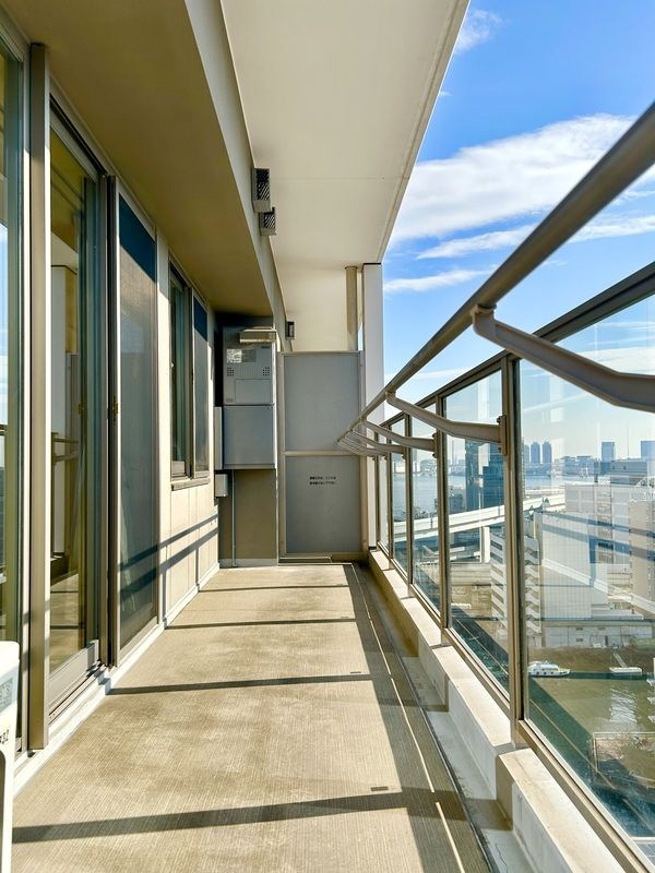 GLOBAL FRONT TOWER ベランダ