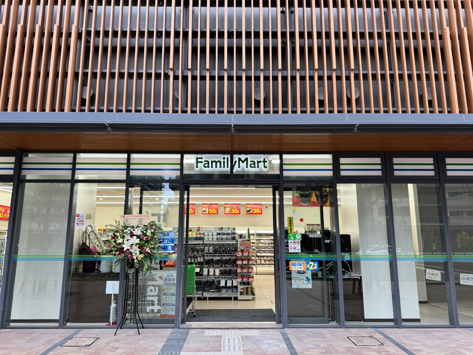 HARUMI FLAG PARK VILLAGE T棟 コンビニ