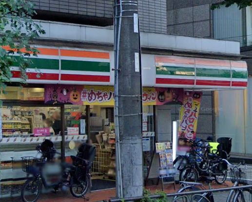 レジディア目白 コンビニ