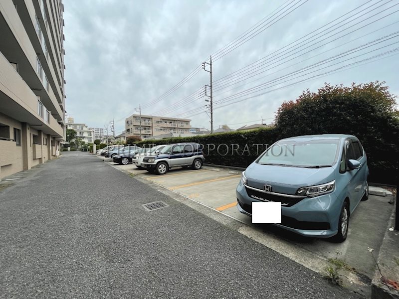 コーポレート連雀1号棟 駐車場