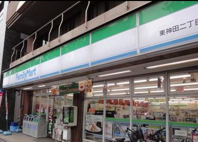 コンフォリア秋葉原EAST コンビニ