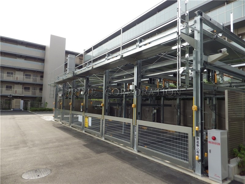 アビティグランデ砧 B棟 駐車場