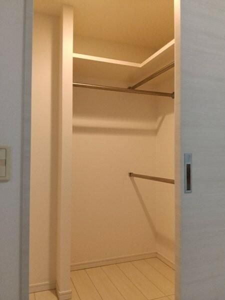 ウイルローズ池袋 収納