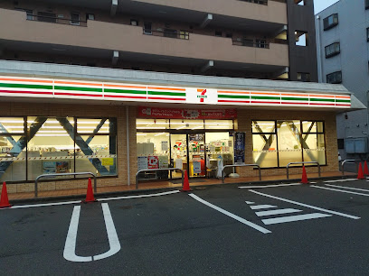 セント　レジデンス コンビニ