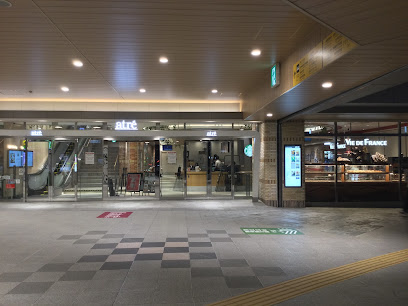 プラウドフラット四谷三丁目 ショッピング施設