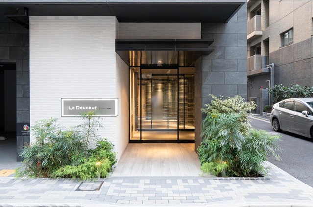 LaDouceur東神田 エントランス