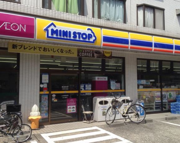 カルディア中央 コンビニ