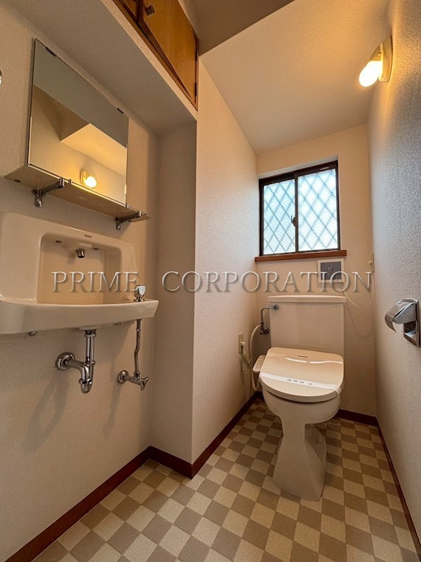 大田区南千束１丁目貸家  トイレ