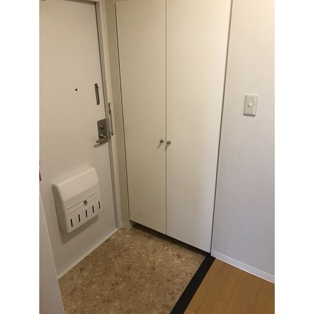 市ヶ谷加賀町アパートＤ棟 玄関