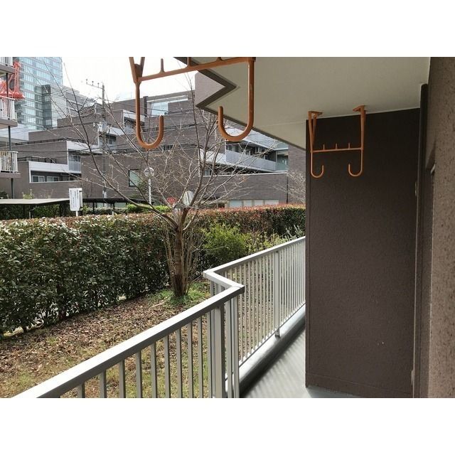 市ヶ谷加賀町アパートＤ棟 ベランダ