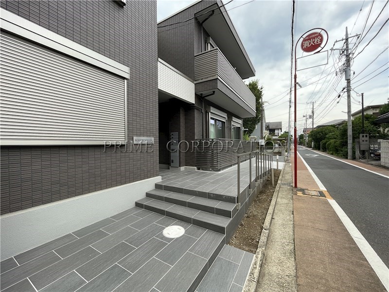 ROSEWOOD KK エントランス