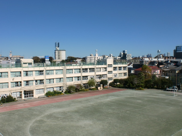 リージア経堂テラスガーデン 中学校