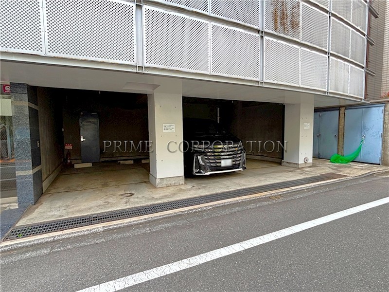 コスモスパジオ用賀 駐車場