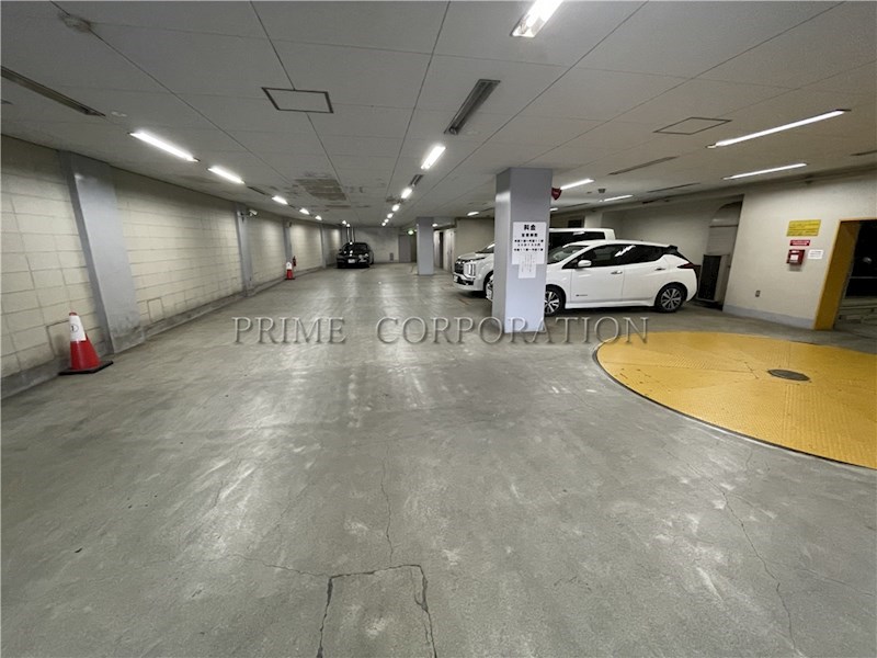 PARK MODERN つつじヶ丘 駐車場
