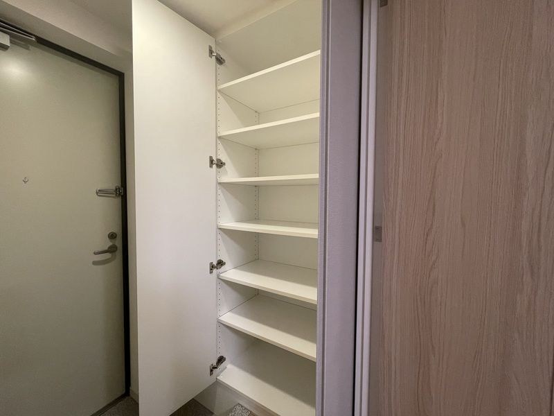 Log銀座東 収納
