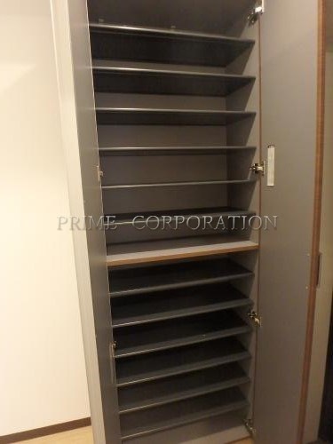 スピティ目黒 収納