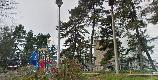 ピアース四谷Hills 公園