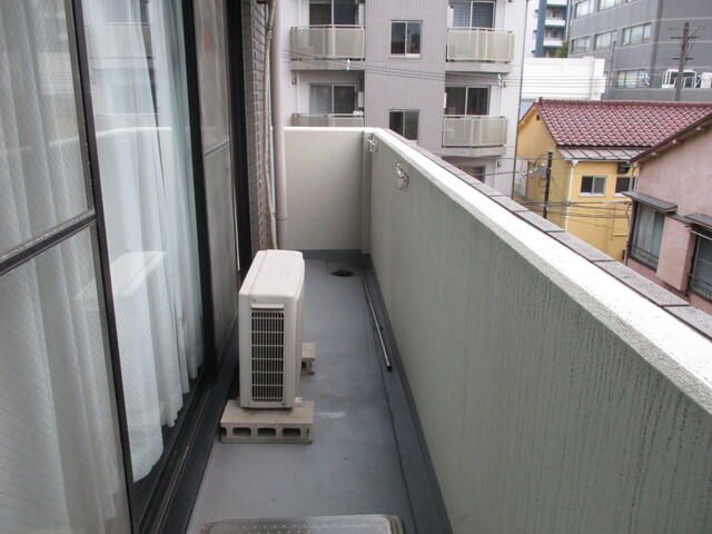 ロイヤルプラザ中野 ベランダ