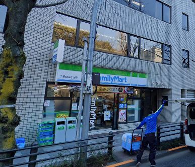 パークマンション千鳥ヶ淵 コンビニ