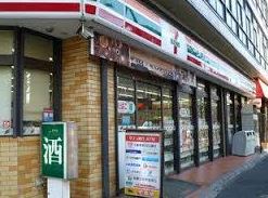 アモーレ学芸大学 コンビニ
