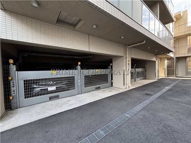 H-スクエア吉祥寺南町 駐車場