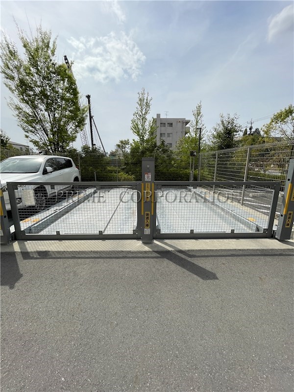 トラープランド翠命館 駐車場