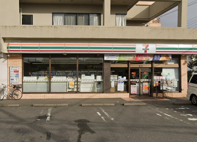 神代バタニカルガーデンズマンション コンビニ