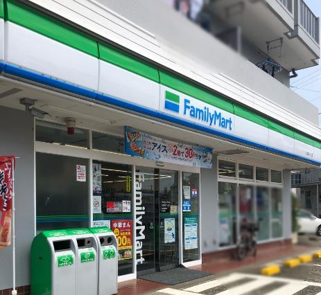 ヴェルジェＡ コンビニ