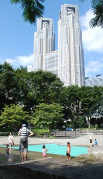 セントラルパークタワー・ラ・トゥール新宿 公園