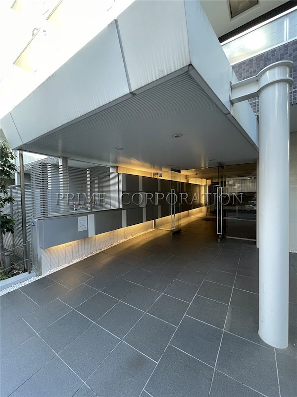 カスタリア初台Ⅱ エントランス
