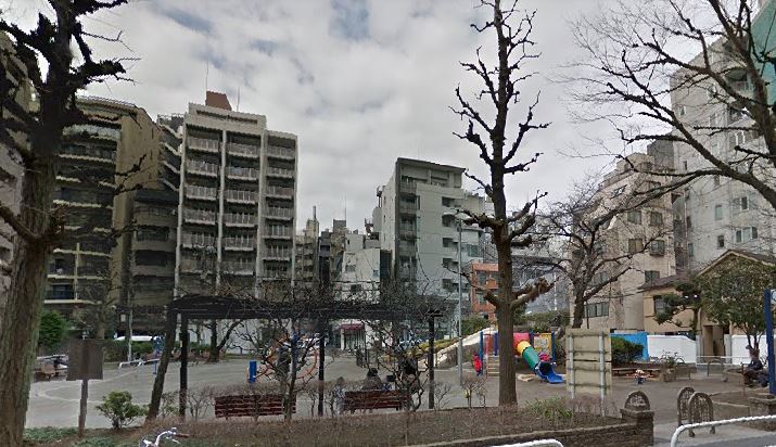 カスタリア麻布十番七面坂 公園