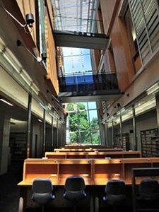 フェリーチェ松濤 図書館