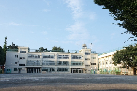 高井戸西戸建  小学校