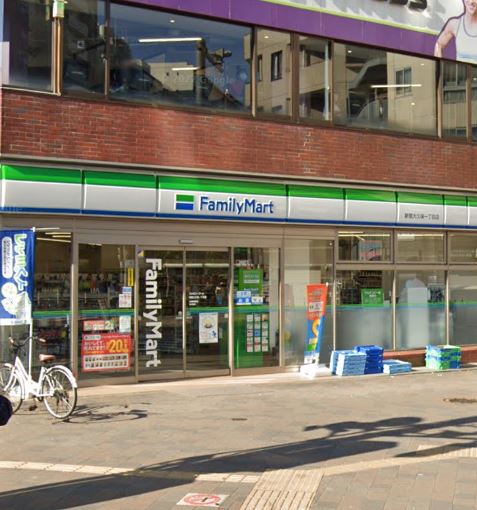 ヒューリックレジデンス新宿戸山 コンビニ