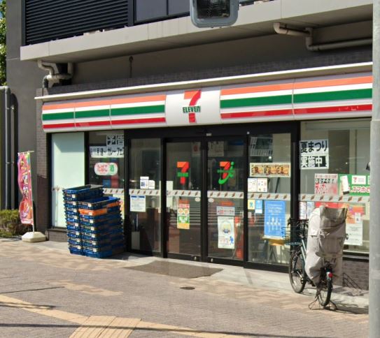 ルミークアン笹塚 コンビニ