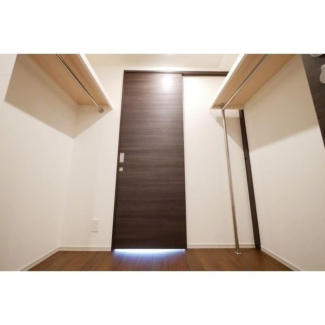 コンフォリア新宿イーストサイドタワー 収納