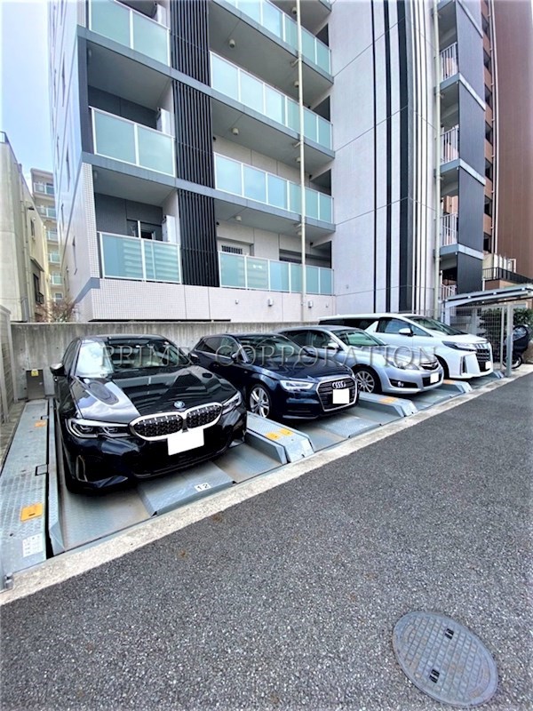 アデニウムコート木場公園 駐車場