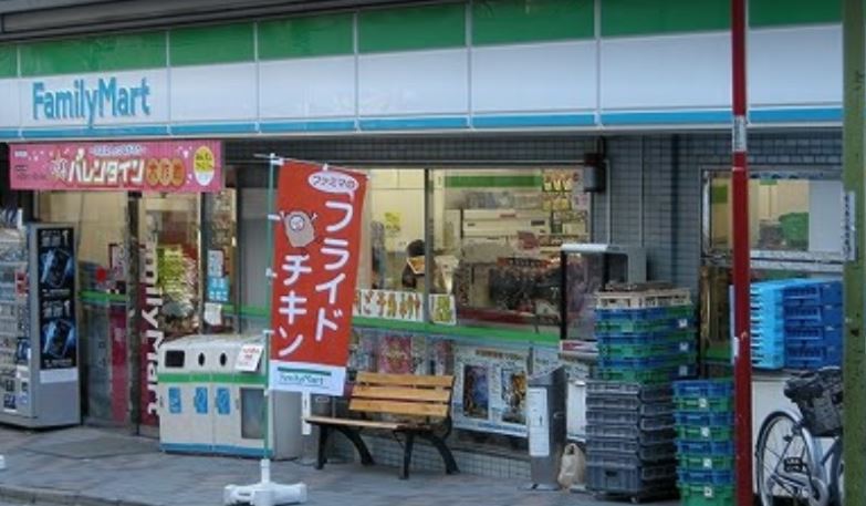 新宿区富久町戸建 コンビニ