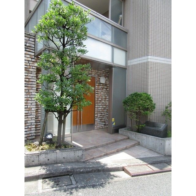 アルス洗足池公園アキュア エントランス