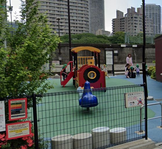 グランカーサ銀座イースト 公園