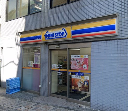 ジオエント池袋 コンビニ