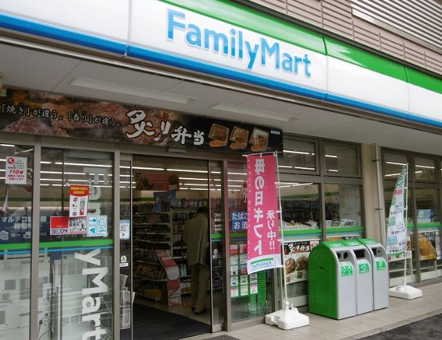 アゼリアテラス新宿 コンビニ