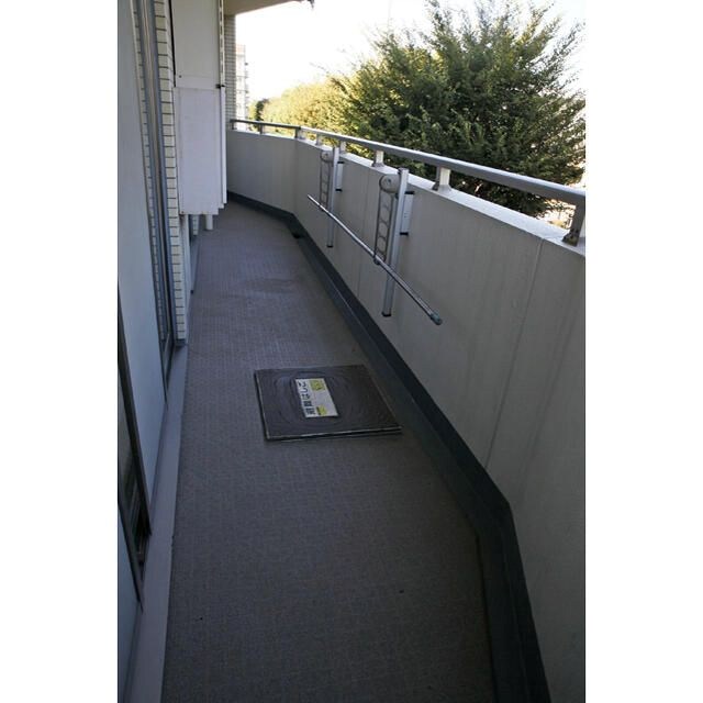 グーディッシュ千歳船橋 ベランダ
