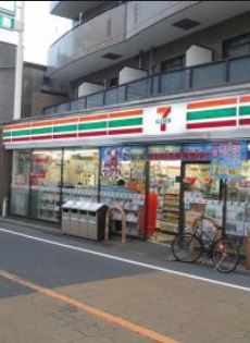 アジールコート都立大学 コンビニ