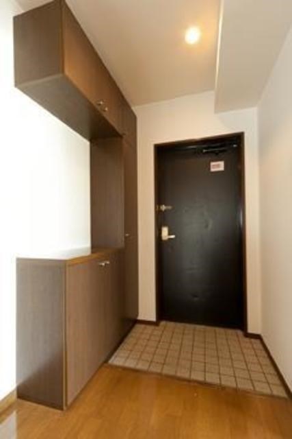 アステリオン松濤 玄関